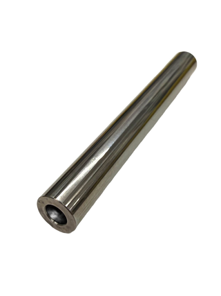 Carbide holder for screw-in milling heads